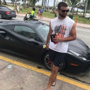 Meet your Posher, Austin